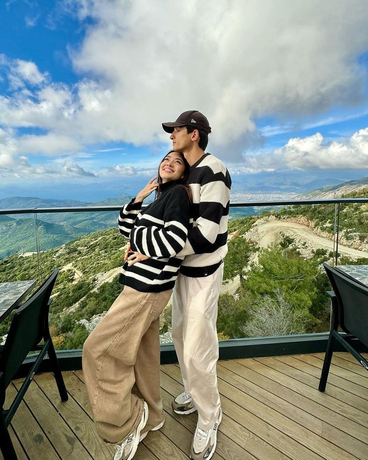 Sikkim Romantic Getaway - Tsomgo Lake